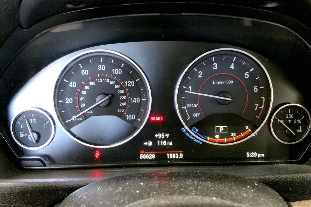Used 2018 BMW 330i Sedan RWD image 18