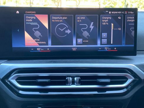 Used 2023 BMW i4 eDrive40 image 28