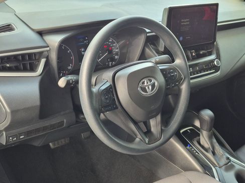 Used 2024 Toyota Corolla LE FWD image 14