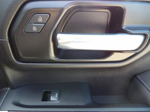 Certified 2021 Chevrolet Silverado 1500 LTZ AWD/4WD image 40