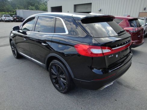 Used 2016 Lincoln MKX Reserve w/ Technology Package AWD/4WD image 4