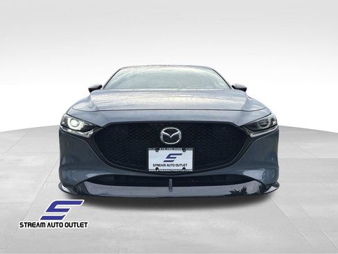 Used 2021 MAZDA MAZDA3 Hatchback w/Premium Plus Pkg AWD/4WD image 2