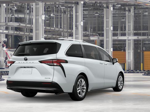 New 2026 Toyota Sienna Limited FWD image 9