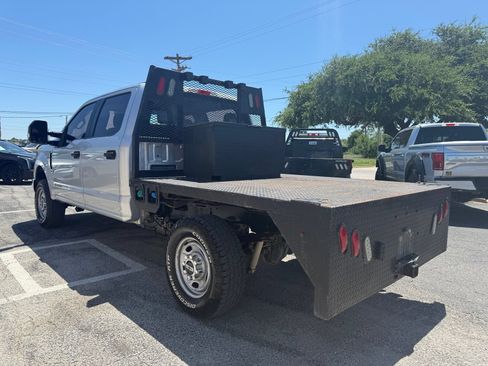 Used 2019 Ford F250 XL w/ STX Appearance Package AWD/4WD image 5