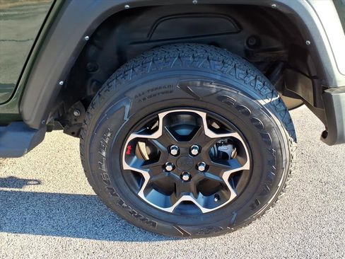 Used 2021 Jeep Wrangler Unlimited Sport image 12