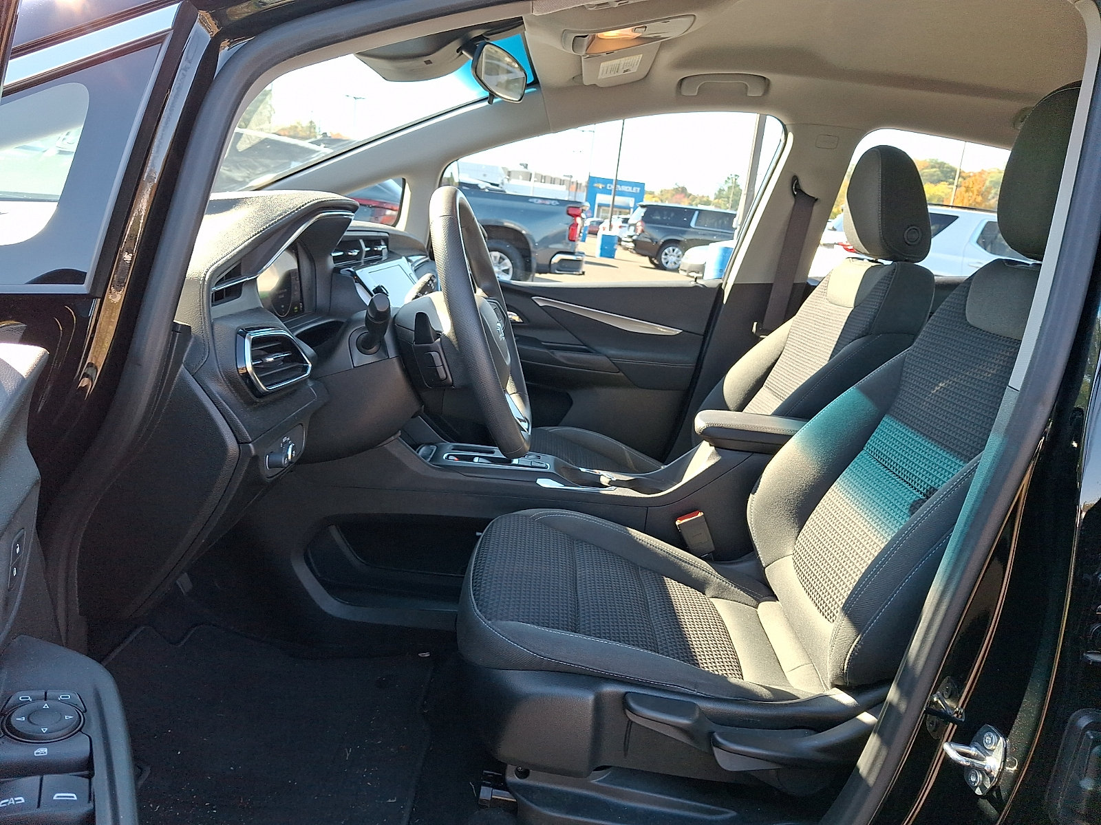 Used 2023 Chevrolet Bolt LT FWD image 14