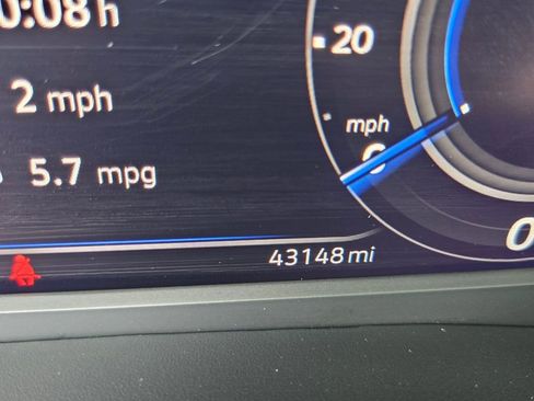 Used 2023 Volkswagen Atlas SEL image 28