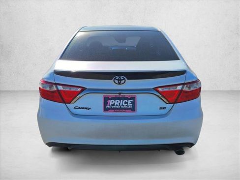 Used 2015 Toyota Camry SE image 6