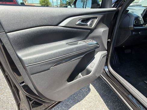 New 2026 Chevrolet Traverse LT FWD image 11
