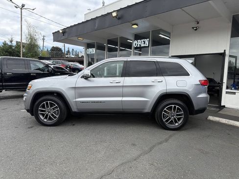 Used 2020 Jeep Grand Cherokee Limited w/ Luxury Group II AWD/4WD image 3