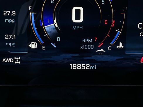 Used 2025 Chevrolet Equinox LT image 37