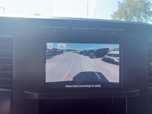 Used 2024 Ford F350 XLT AWD/4WD image 17