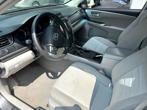 Used 2017 Toyota Camry LE image 10