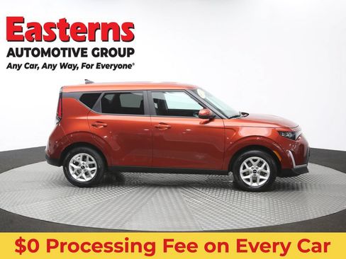 Used 2024 Kia Soul LX w/ Option Group 015 FWD image 45