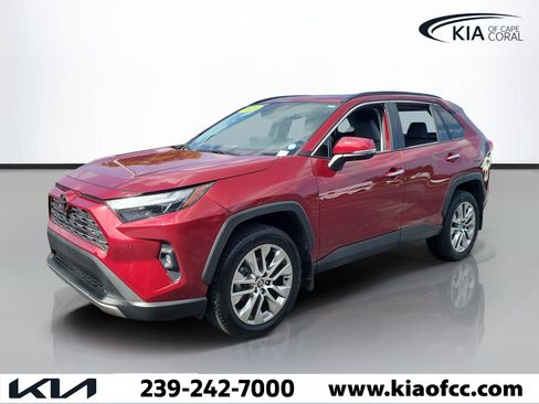 Used 2024 Toyota RAV4 Limited w/ Advanced Technology Package FWD image 3