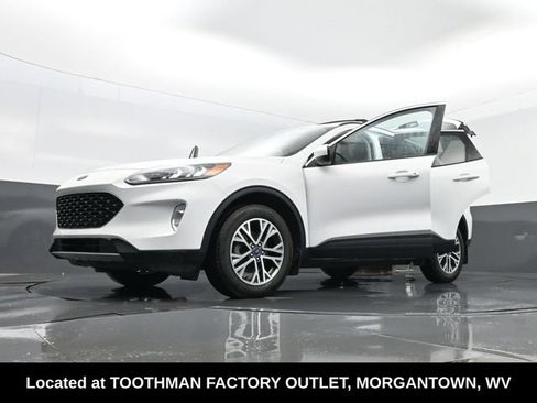 Used 2022 Ford Escape SEL w/ Equipment Group 302A AWD/4WD image 33
