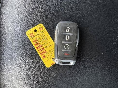 Used 2021 RAM 1500 Big Horn AWD/4WD image 36