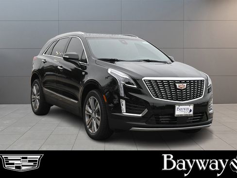 New 2026 Cadillac XT5 Premium Luxury w/ Driver Assist Package image 3