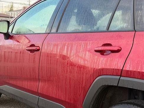 Used 2024 Toyota RAV4 XLE w/ Convenience Package image 21