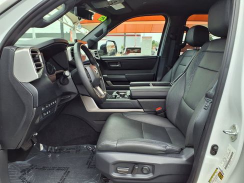 Certified 2025 Toyota Tundra SR5 w/ Advanced Technology Package AWD/4WD image 18