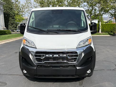 Used 2025 RAM ProMaster 2500 w/ U-Haul Equipment Group FWD image 4