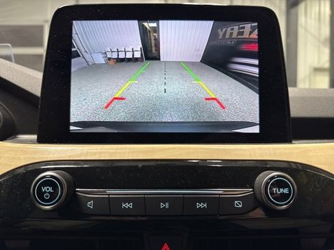 Used 2022 Ford Escape Titanium w/ Titanium Elite Package image 12