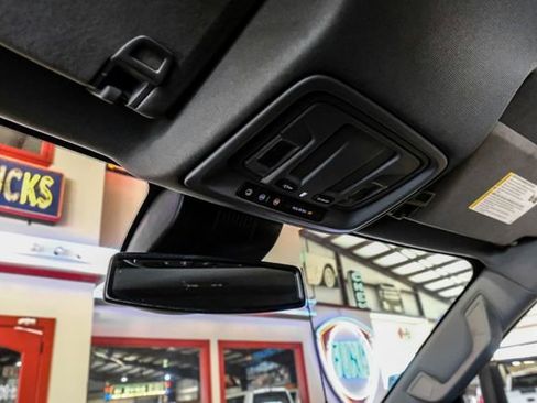 Used 2024 Chevrolet Silverado 2500 LT w/ Convenience Package image 27