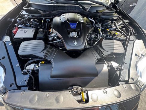 Used 2015 Maserati Quattroporte S Q4 image 19