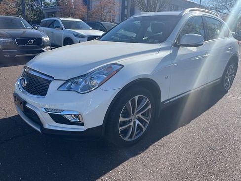 Used 2016 INFINITI QX50 AWD w/ Deluxe Touring Package image 7