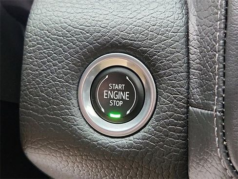 Certified 2023 GMC Yukon XL Denali image 25