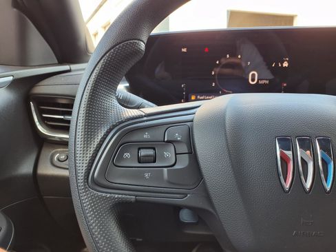 Used 2024 Buick Envista Preferred image 25