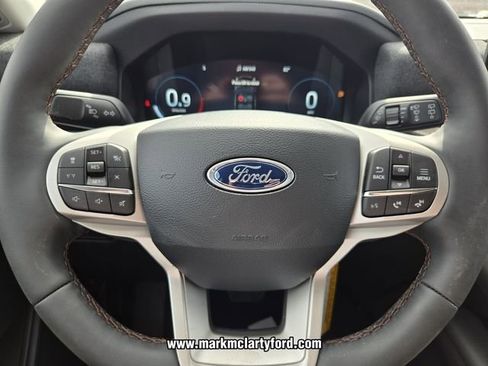 New 2026 Ford Explorer Active w/ Active Comfort Package RWD image 20