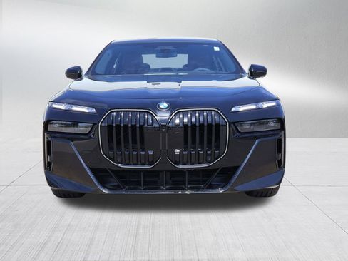 New 2026 BMW 760i xDrive w/ Executive Package image 3