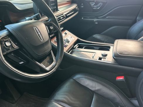 Used 2022 Lincoln Aviator Grand Touring w/ Class IV Trailer Tow Package AWD/4WD image 14