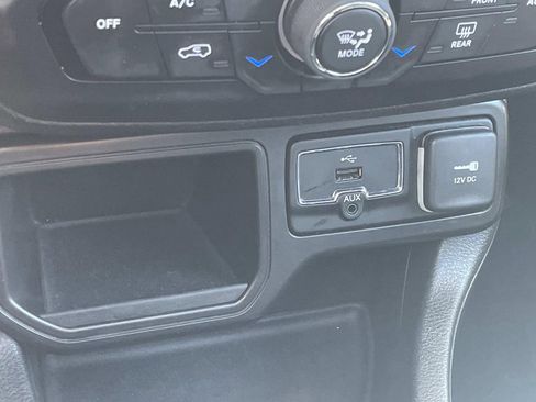 Used 2020 Jeep Renegade Altitude image 22