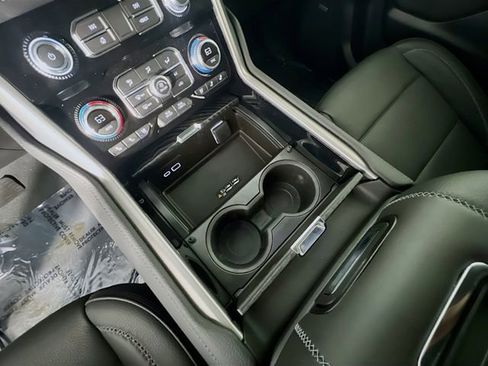 Used 2024 GMC Yukon XL Denali w/ Max Trailering Package image 24