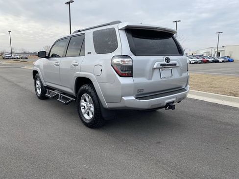 Used 2022 Toyota 4Runner SR5 image 12