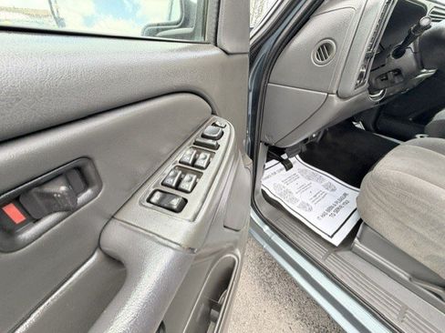 Used 2006 Chevrolet Silverado 1500 LS w/ Chrome Exterior Package RWD image 14