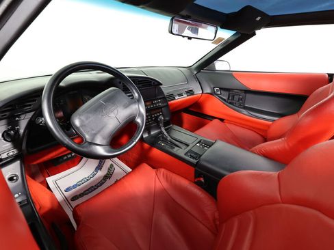 Used 1996 Chevrolet Corvette Coupe RWD image 11