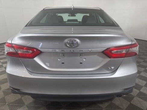 Used 2019 Toyota Camry LE image 20