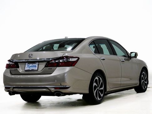 Used 2017 Honda Accord EX-L image 7