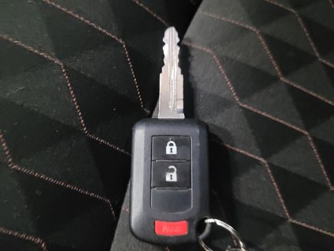 Used 2021 Mitsubishi Mirage ES image 32