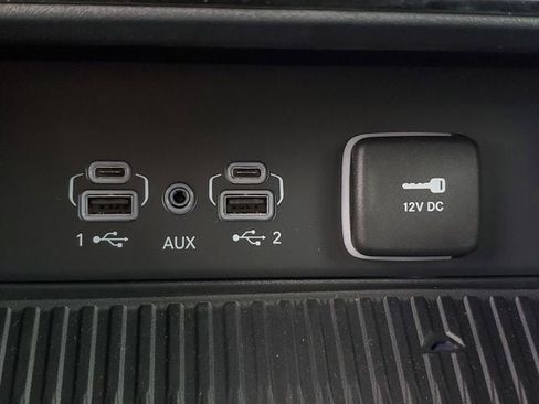 New 2026 Jeep Grand Cherokee Altitude AWD/4WD image 32