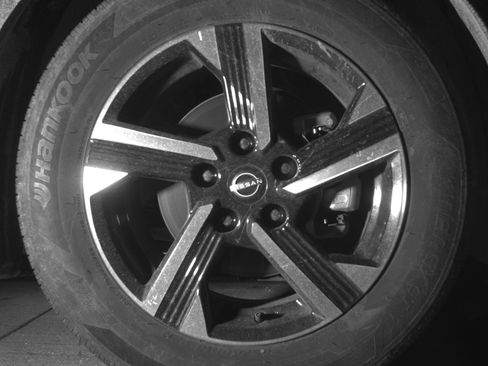 Used 2025 Nissan Sentra SV FWD image 13