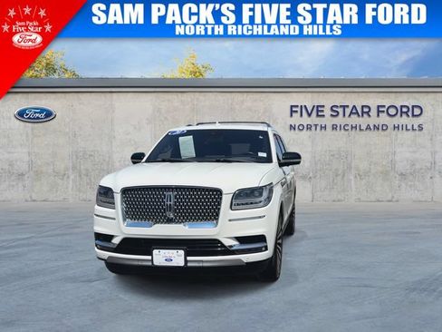 Used 2020 Lincoln Navigator Reserve w/ Luxury Package AWD/4WD image 3