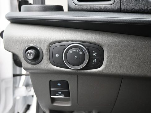 Used 2023 Ford Transit 350 XLT image 12