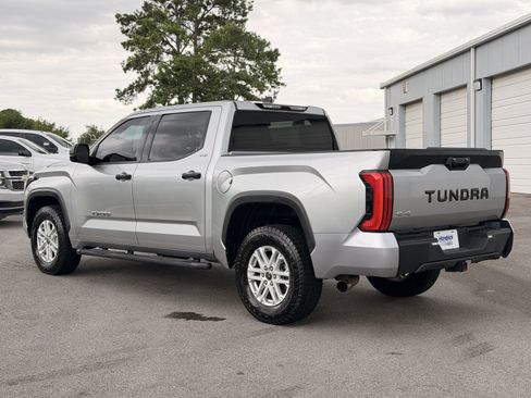 Used 2022 Toyota Tundra SR5 AWD/4WD image 10