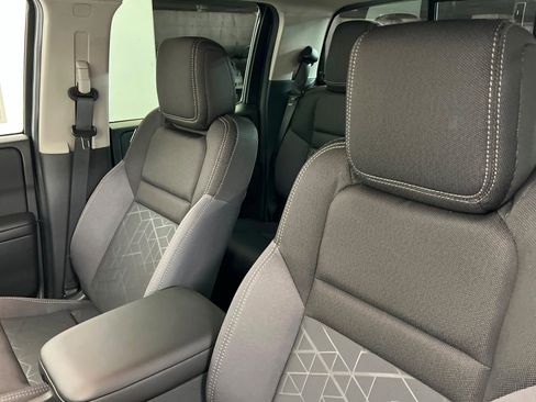 New 2026 Nissan Frontier SV image 16