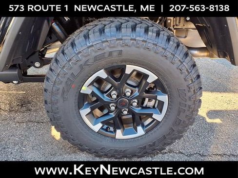 New 2026 Jeep Gladiator Rubicon w/ Technology Group image 6