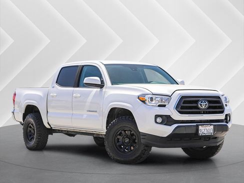 Used 2021 Toyota Tacoma SR5 RWD image 1